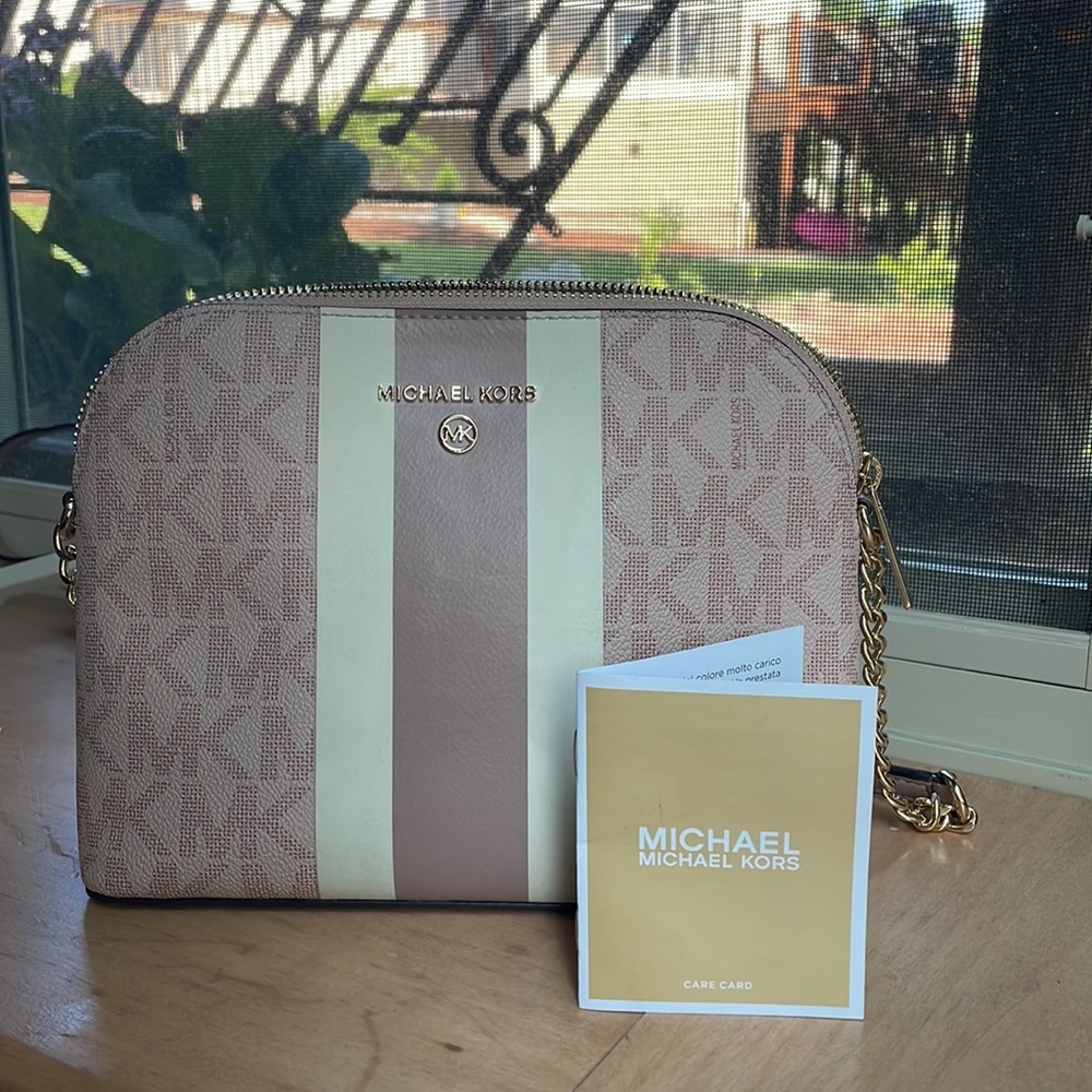 Michael Kors purse